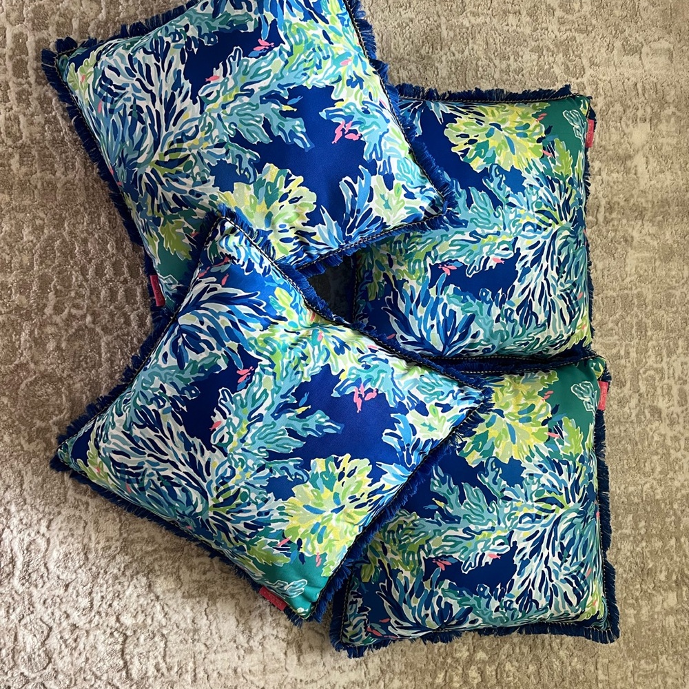 2 TWO Lilly Pulitzer Accent Pillows in Excellent Condition